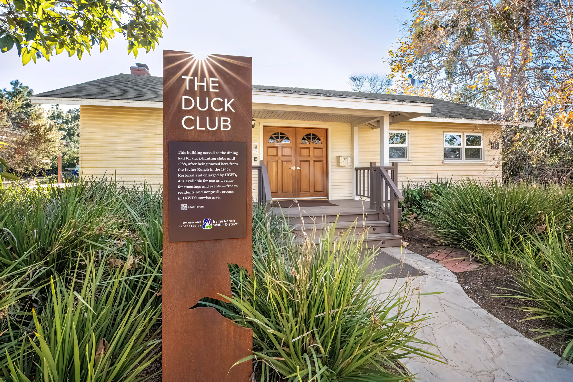 Duck Club WSign Flare Jan2024 DSC 3796 2k
